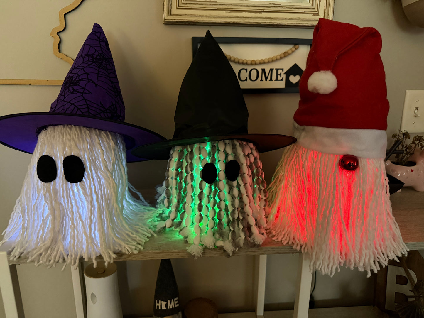 Holiday creatures